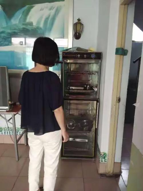 市直三小学生校外托管机构安全工作会
